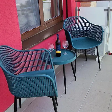Two Check In -c Apartament Bratysława